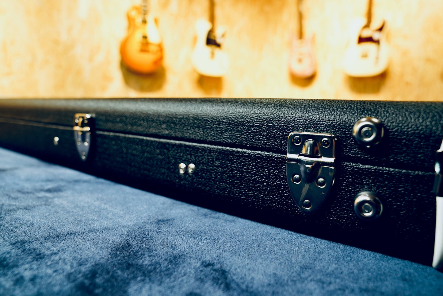 Shijie 10 Year Anniversary Limited Edition Guitar Case -12