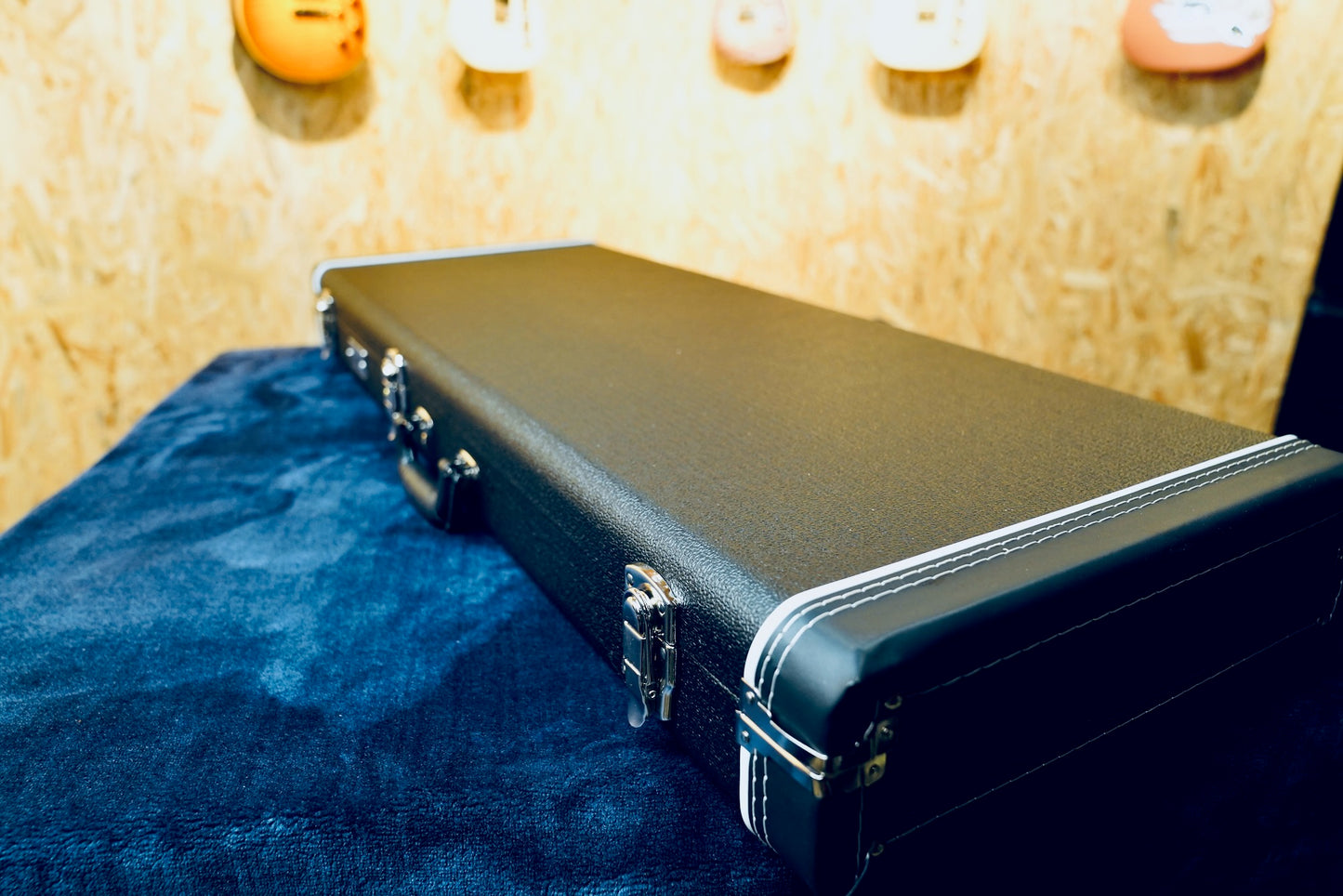Shijie 10 Year Anniversary Limited Edition Guitar Case -6