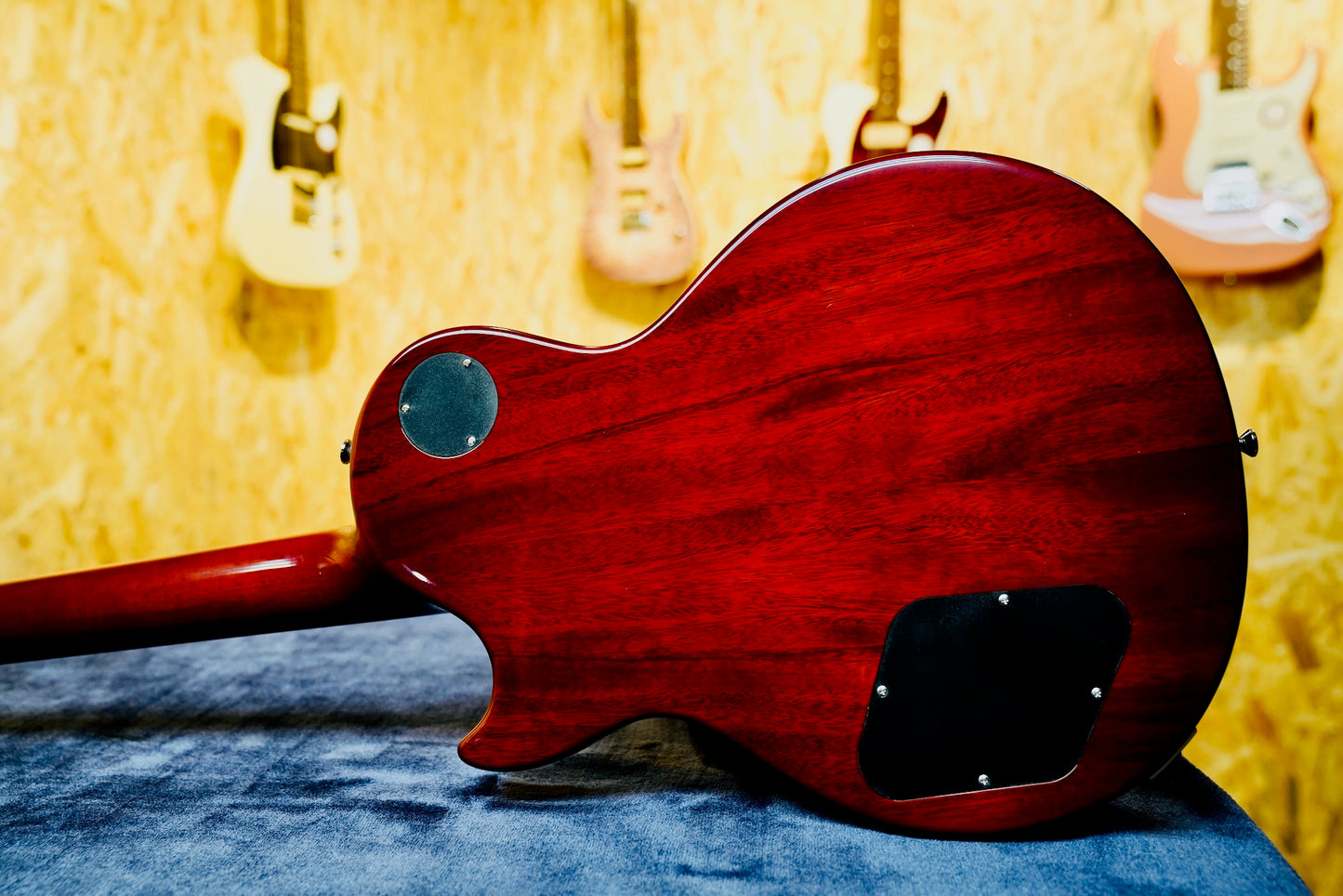 Shijie LPV Mahogany Back 1