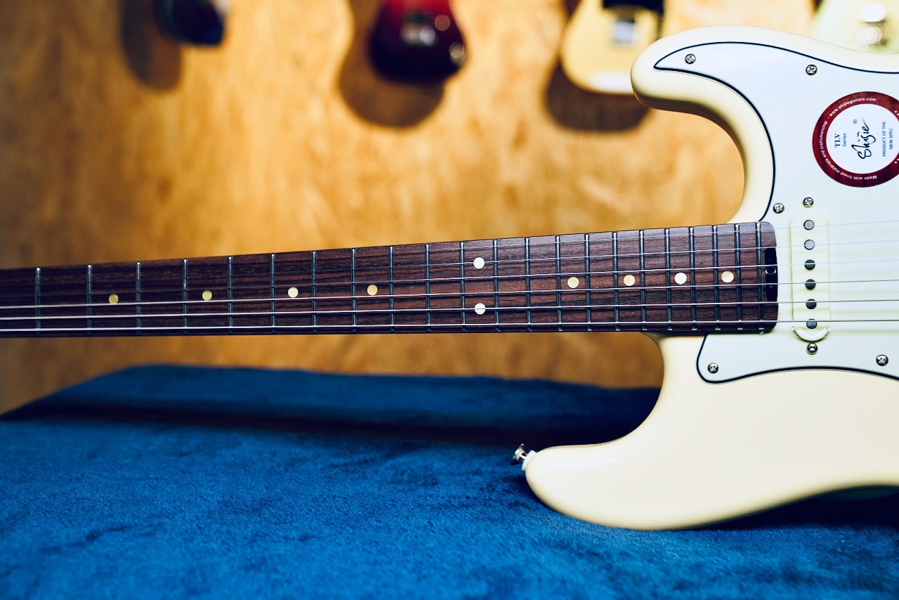 Shijie - STE-V Custom HSS - Vintage White - Rosewood fingerboard