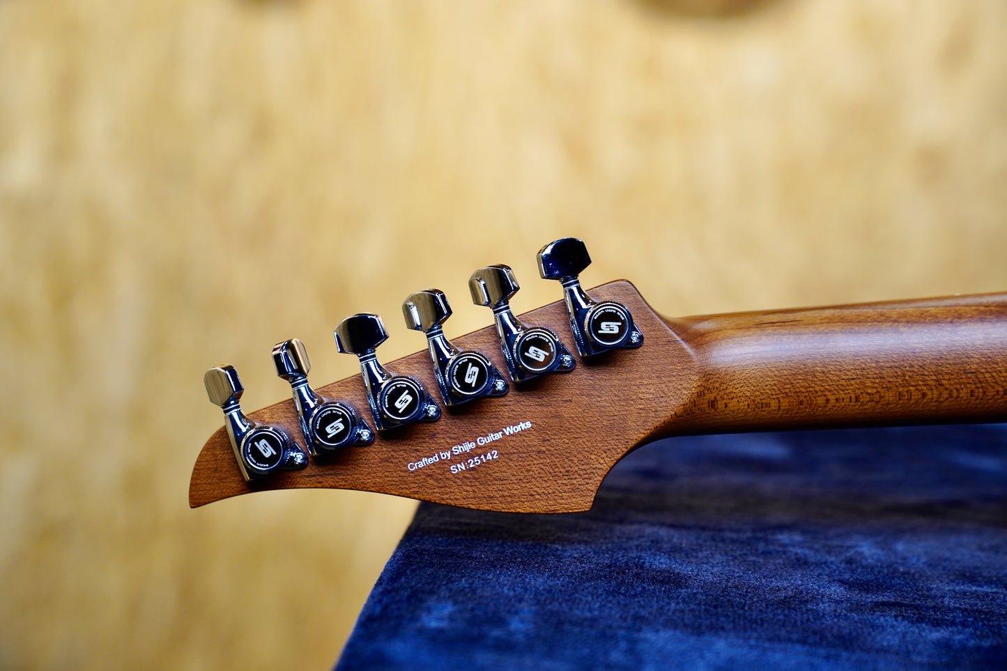 Shijie TLM - Headstock Back 1