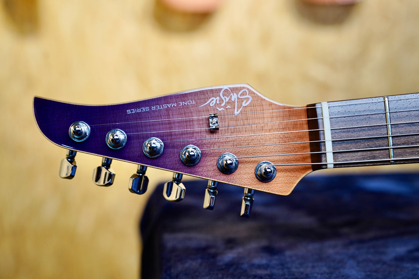 Shijie TM-4 Headstock 1