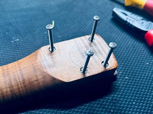 Machine Screw Neck Joint