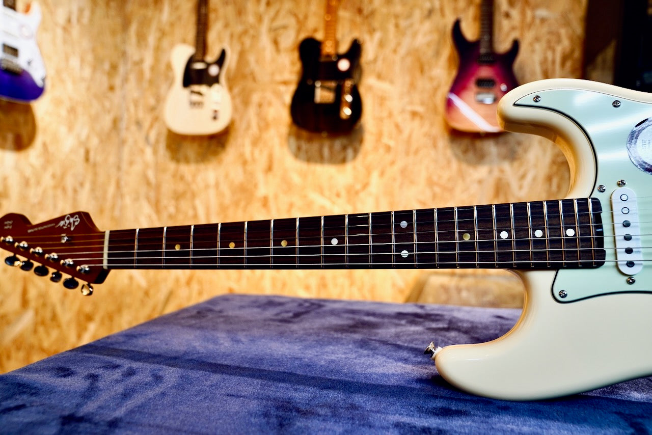 STE-Custom Vintage White - Rosewood Fingerboard