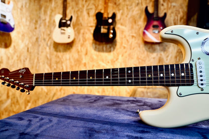 STE-Custom Vintage White - Rosewood Fingerboard