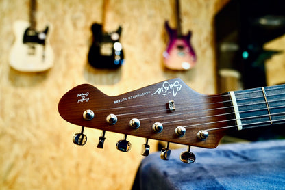 STE-Custom Vintage White - Headstock
