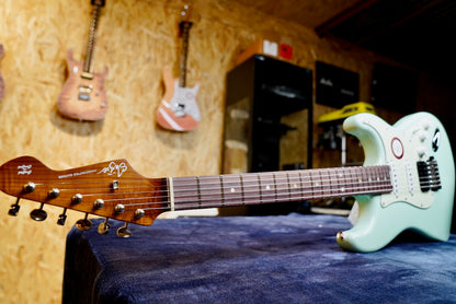 Shijie - STE-V CUSTOM Daphne Blue - Headstock 2