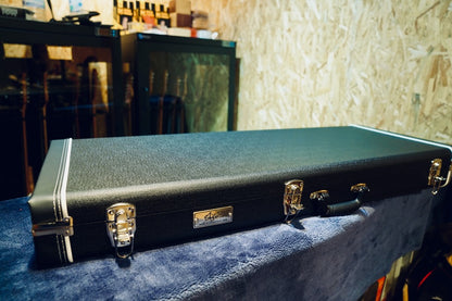 Shijie - TLV Master 10th Anniversary - Flame Phoebe Body & Rosewood Neck -  1 piece Rosewood fingerboard - Flame Body  - Hard case