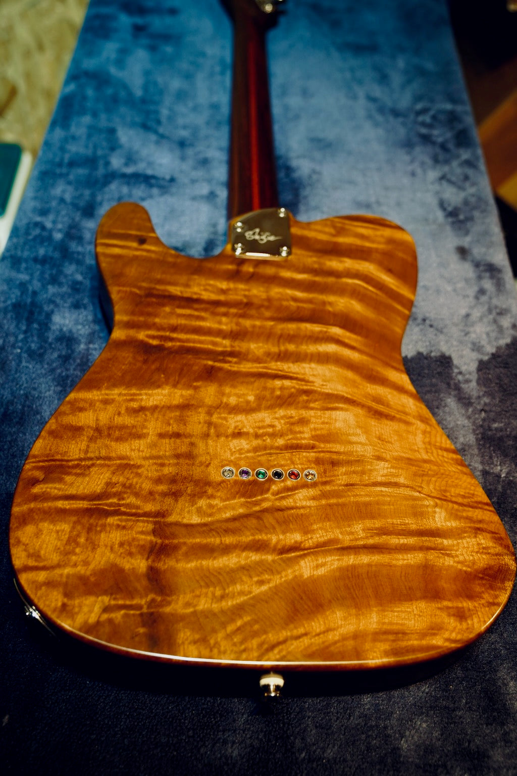 Shijie - TLV Master 10th Anniversary - Flame Phoebe Body & Rosewood Neck -  1 piece Rosewood fingerboard - Flame Body back 2