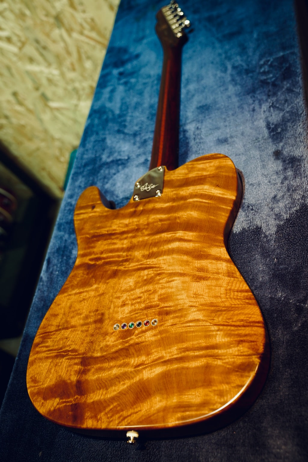 Shijie - TLV Master 10th Anniversary - Flame Phoebe Body & Rosewood Neck -  1 piece Rosewood fingerboard - Flame Body back 3