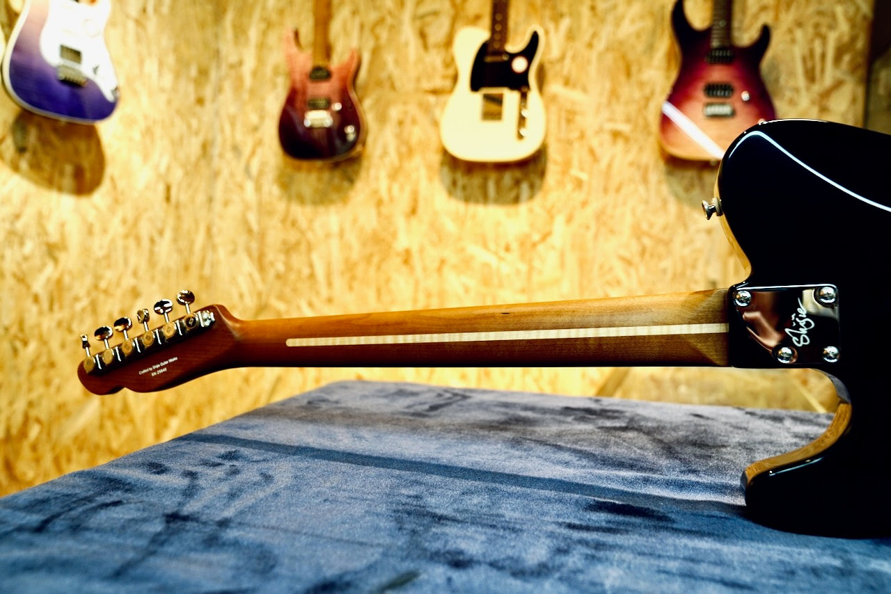 TLV-Custom - Black - Roasted Maple Neck