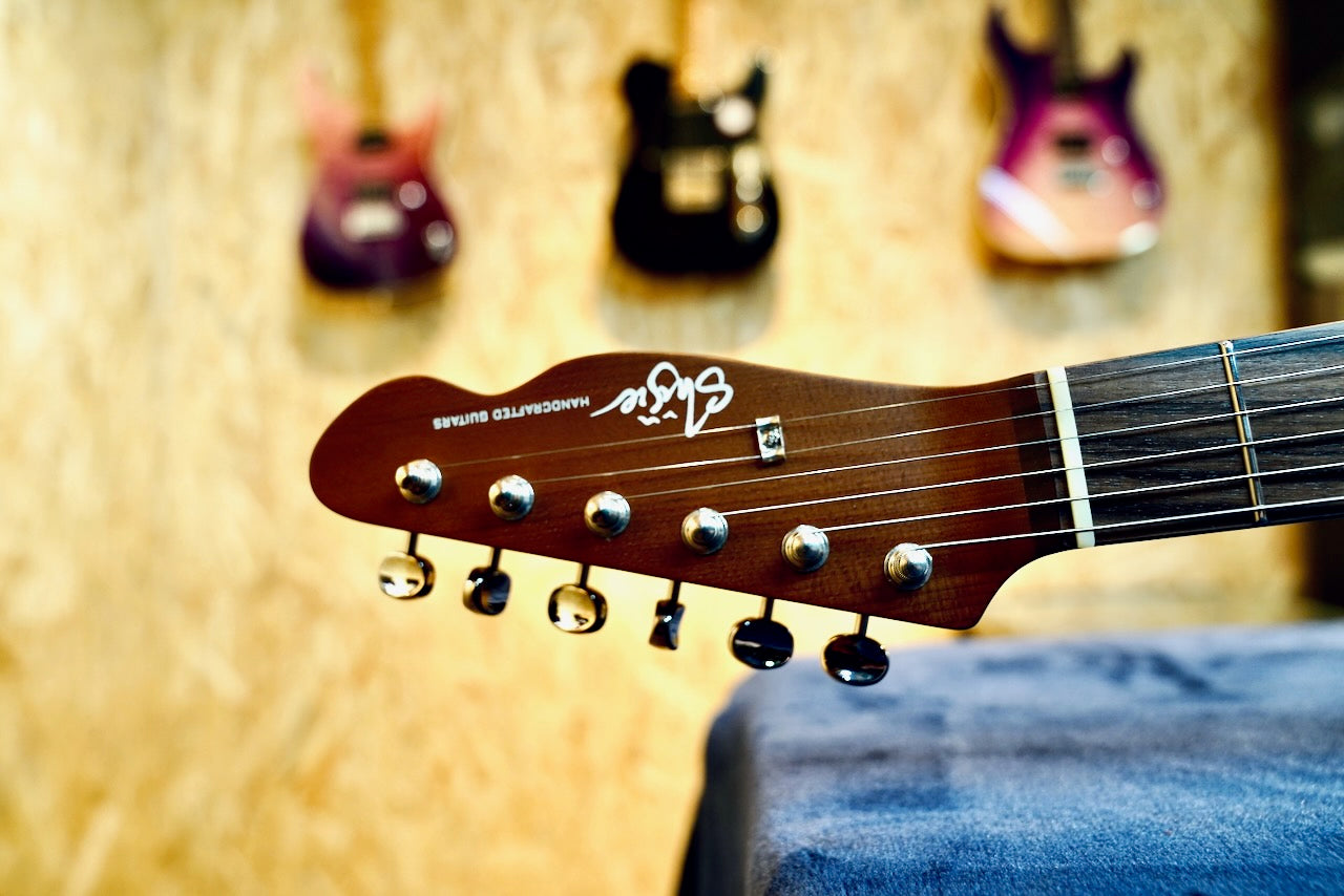 Shijie TLV Custom - Headstock