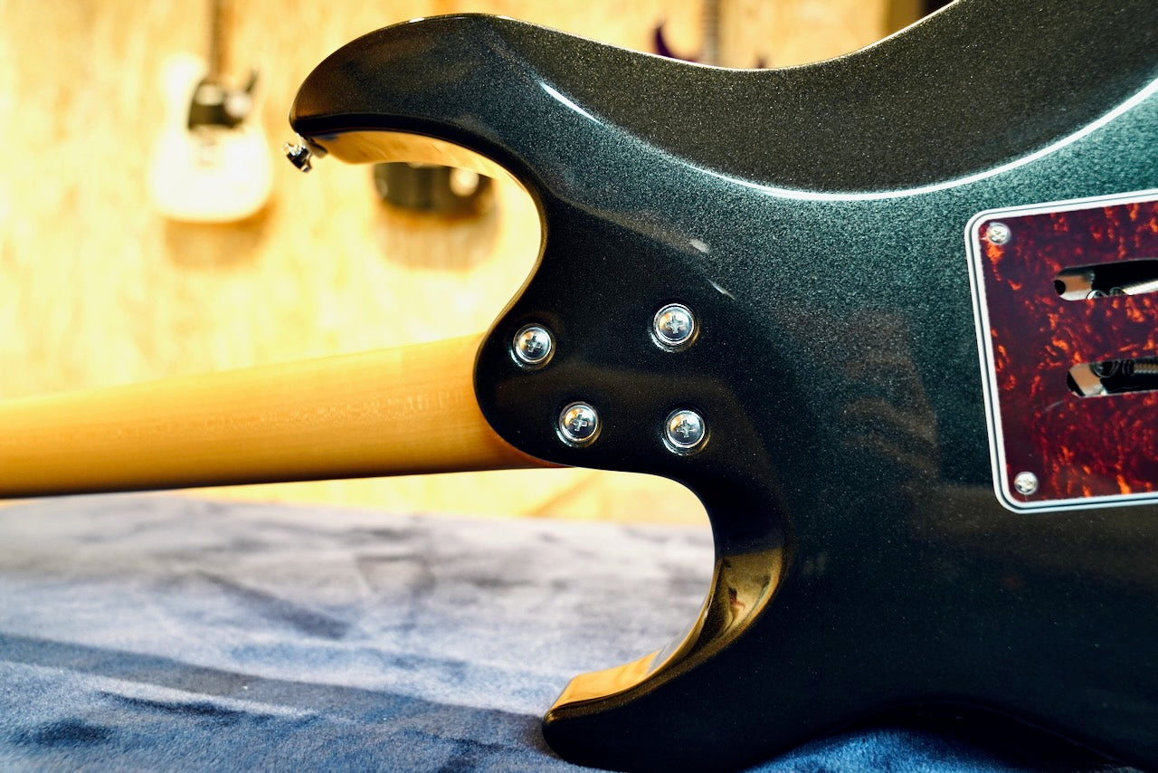 Shijie TM4 - 2025 - Metallic Black - Neck Joint