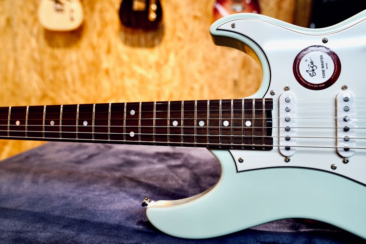 Shijie TM4 - 2025 - Mint Green - Neck