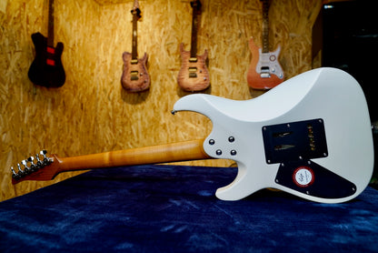 Shijie TM5 - Sand White - Back