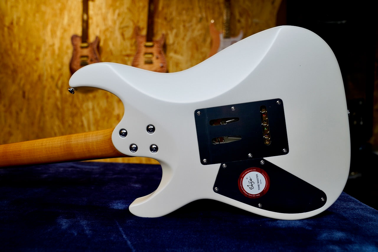 Shijie TM5 - Sand White - Body Back