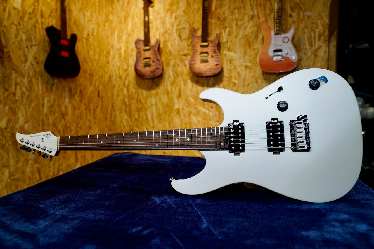 Shijie TM5 - Sand White - Full Body