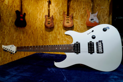 Shijie TM5 - Sand White - Full Body 2