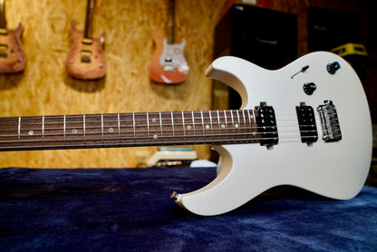 Shijie TM5 - Sand White - Neck and Body